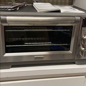 Countertop oven - Bake Broil Roast Toast